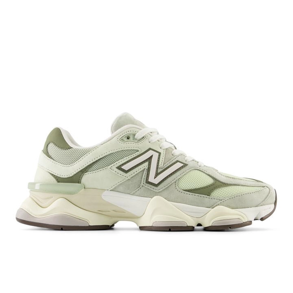 New Balance 9060 Trainers - Green